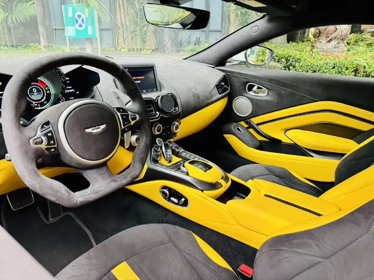 2023 Aston Martin V8 Vantage 4.0T 510HP V8 8AT,autocango,china used car exporter,china ev exporter,chinese used car exporter,chinese used ev exporter