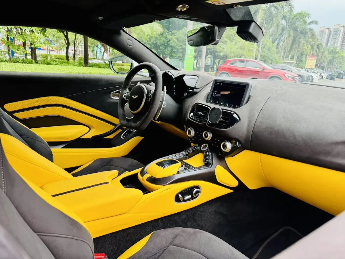 2023 Aston Martin V8 Vantage 4.0T 510HP V8 8AT,autocango,china used car exporter,china ev exporter,chinese used car exporter,chinese used ev exporter