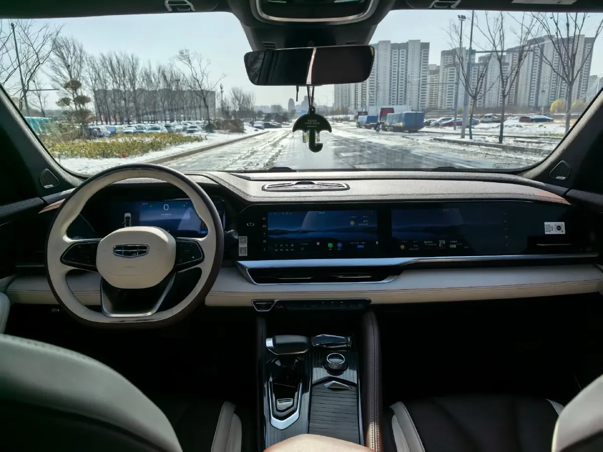 2021 Geely Monjaro 2.0T 238HP L4 8AT,autocango,china used car exporter,china ev exporter,chinese used car exporter,chinese used ev exporter