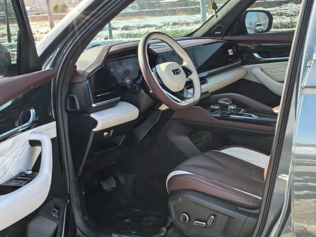 2021 Geely Monjaro 2.0T 238HP L4 8AT,autocango,china used car exporter,china ev exporter,chinese used car exporter,chinese used ev exporter