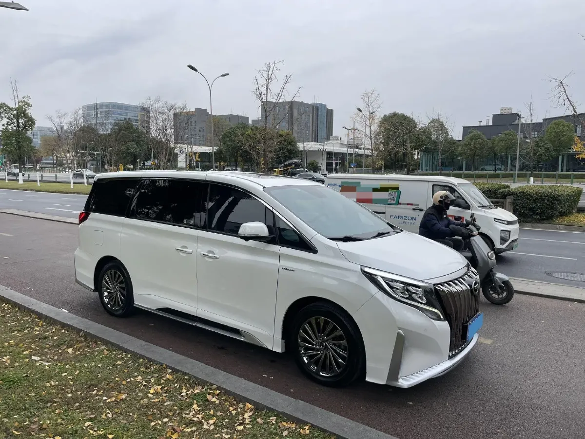 2021 GAC Trumpchi M8 2.0T 252HP L4 8AT,autocango,china used car exporter,china ev exporter,chinese used car exporter,chinese used ev exporter
