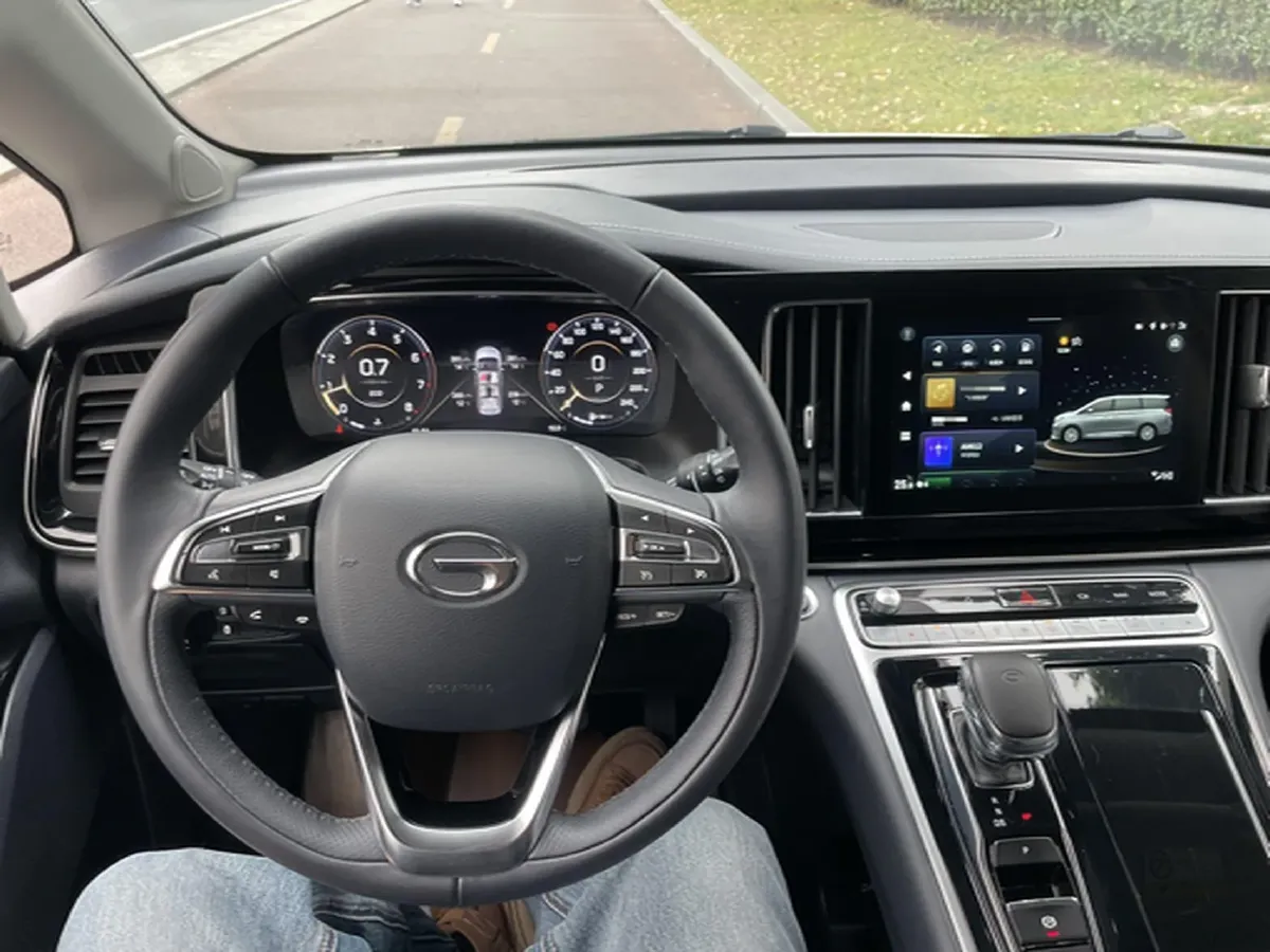 2021 GAC Trumpchi M8 2.0T 252HP L4 8AT,autocango,china used car exporter,china ev exporter,chinese used car exporter,chinese used ev exporter