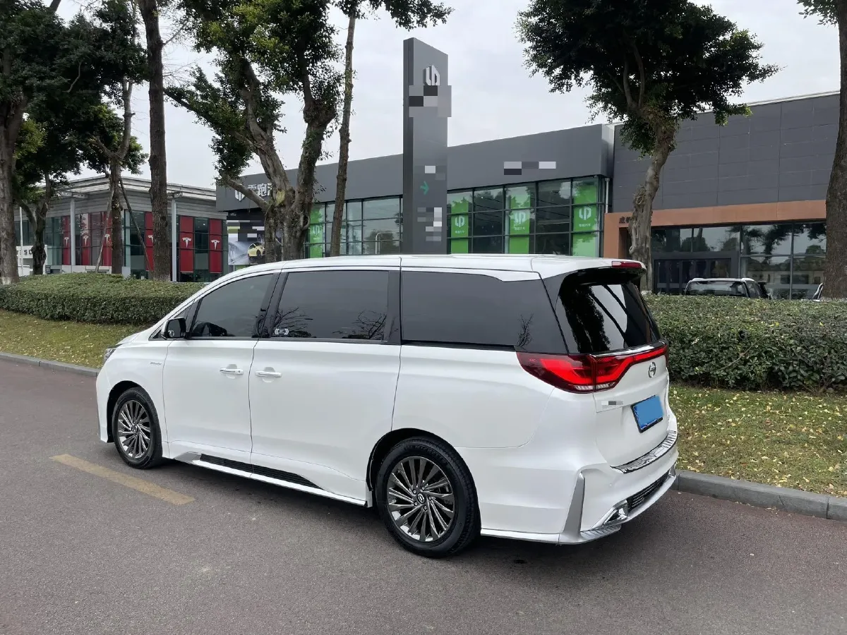 2021 GAC Trumpchi M8 2.0T 252HP L4 8AT,autocango,china used car exporter,china ev exporter,chinese used car exporter,chinese used ev exporter