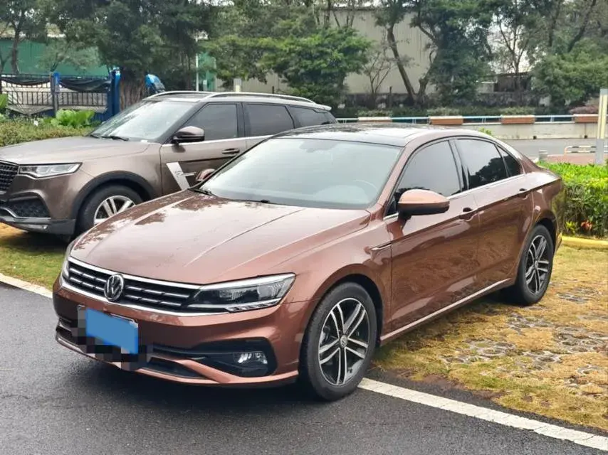 2019 Volkswagen Passat 1.4T 150HP L4 7DCT 2019 Volkswagen Passat 1.4T 150HP L4 7DCT
