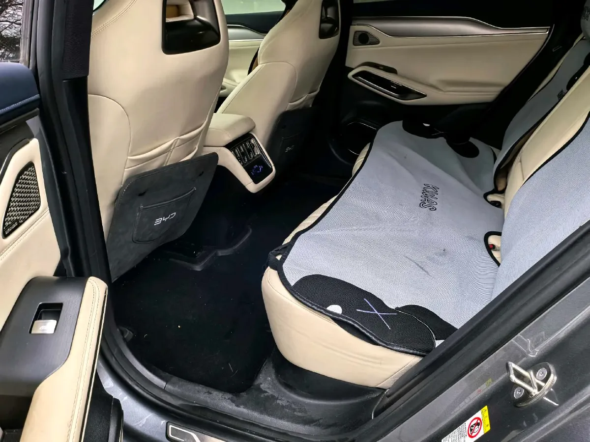 2024 BYD SongL EV BEV 71.8KWH,autocango,china used car exporter,china ev exporter,chinese used car exporter,chinese used ev exporter