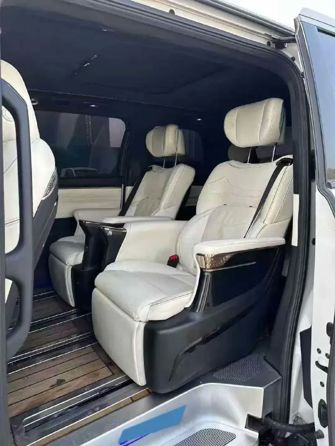 2023 GAC Trumpchi M8 2.0T 252HP L4 8AT,autocango,china used car exporter,china ev exporter,chinese used car exporter,chinese used ev exporter