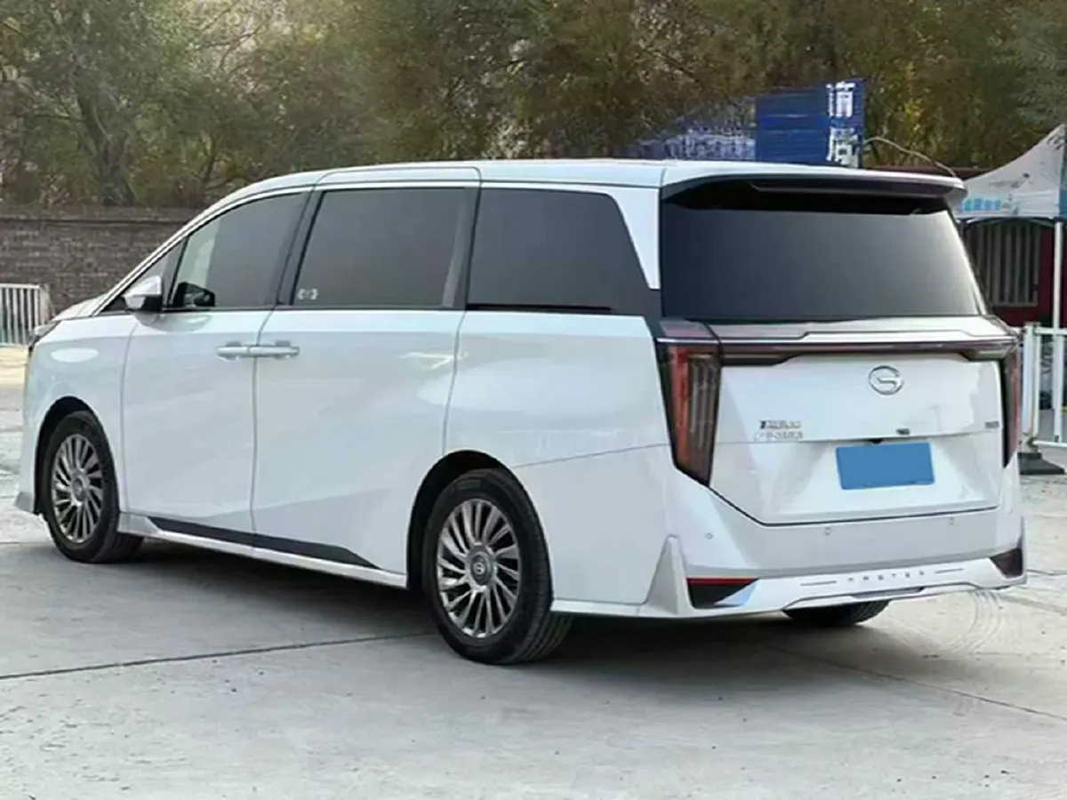 2023 GAC Trumpchi M8 2.0T 252HP L4 8AT,autocango,china used car exporter,china ev exporter,chinese used car exporter,chinese used ev exporter