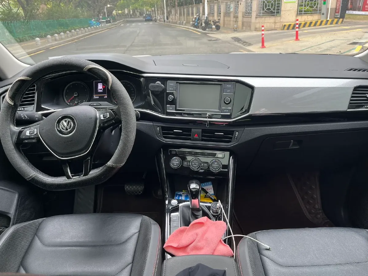 2019 Jeep Cherokee 2.0T 234HP L4 9AT,autocango,china used car exporter,china ev exporter,chinese used car exporter,chinese used ev exporter