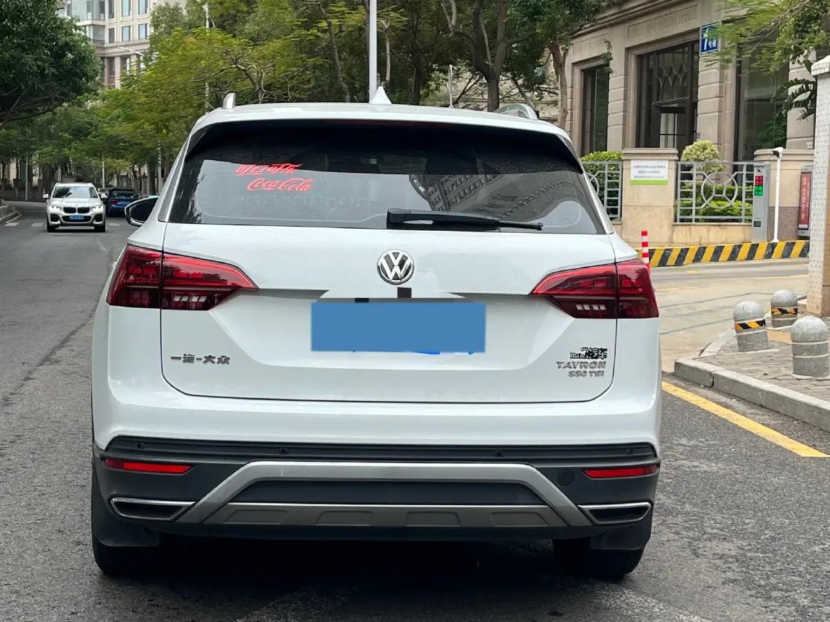 2019 Jeep Cherokee 2.0T 234HP L4 9AT,autocango,china used car exporter,china ev exporter,chinese used car exporter,chinese used ev exporter