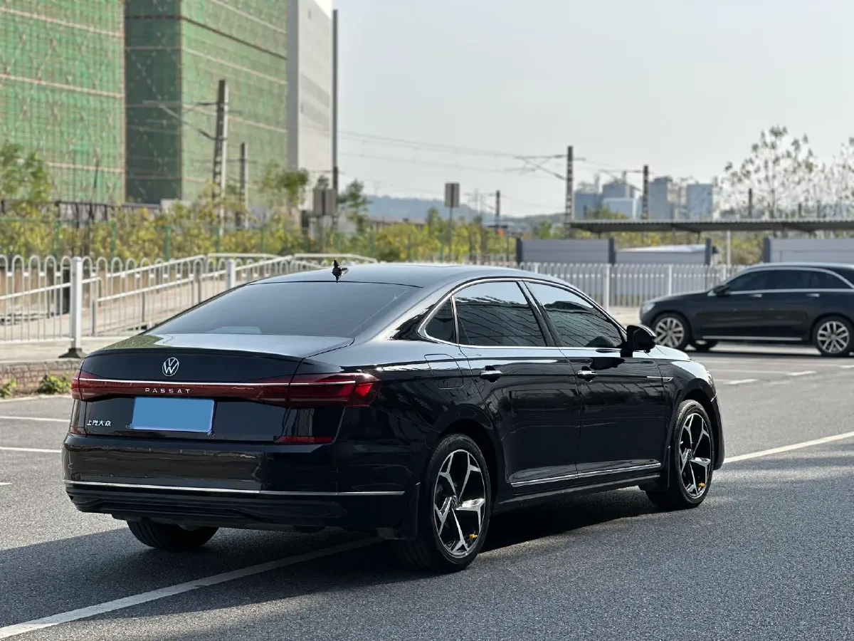 2024 Volkswagen Passat 2.0T 186HP L4 7DCT,autocango,china used car exporter,china ev exporter,chinese used car exporter,chinese used ev exporter