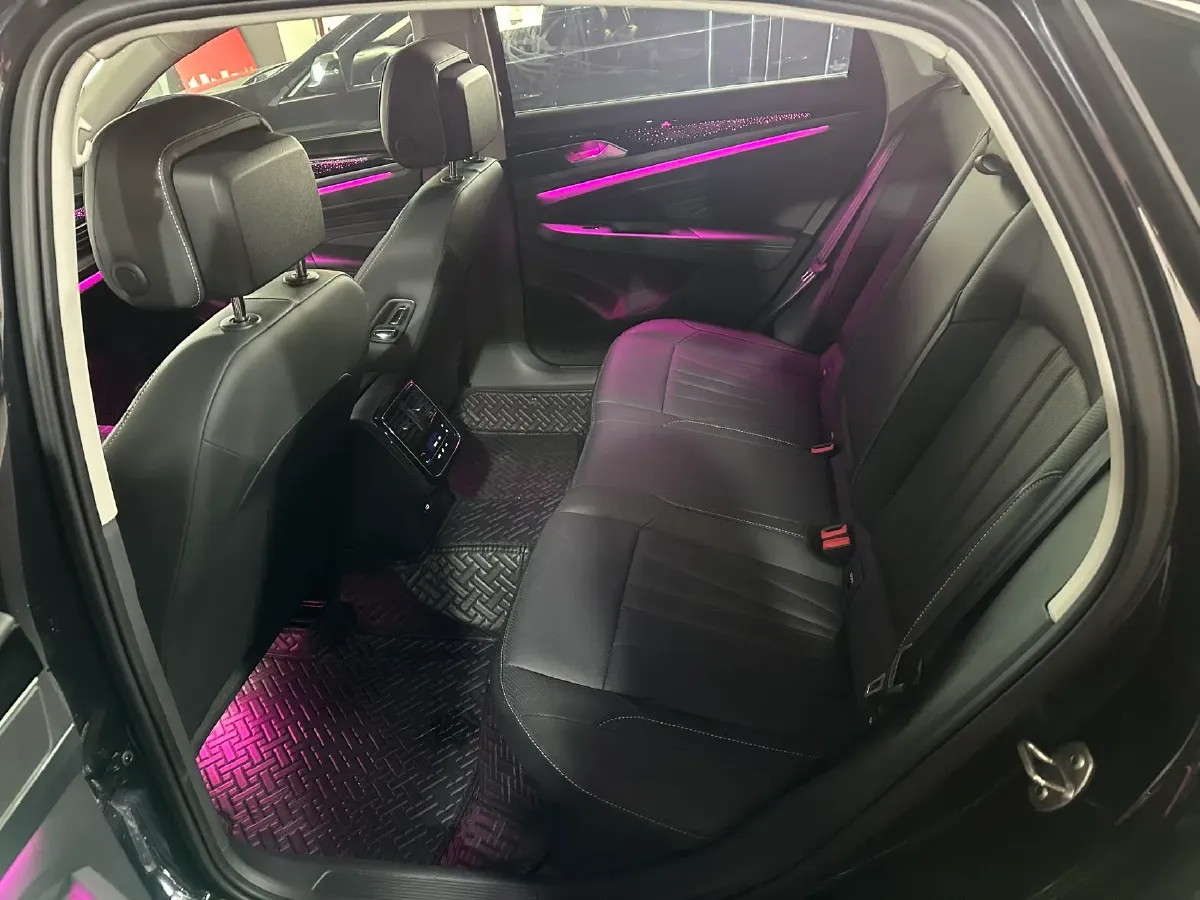 2024 Volkswagen Passat 2.0T 186HP L4 7DCT,autocango,china used car exporter,china ev exporter,chinese used car exporter,chinese used ev exporter