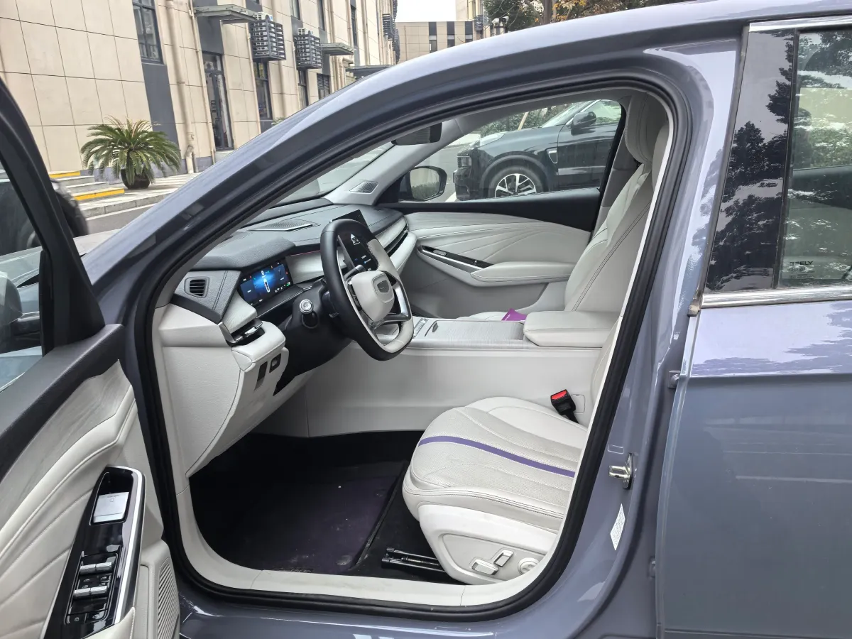 2024 Geely Preface 1.5T 163HP L4 3DHT Hybrid,autocango,china used car exporter,china ev exporter,chinese used car exporter,chinese used ev exporter