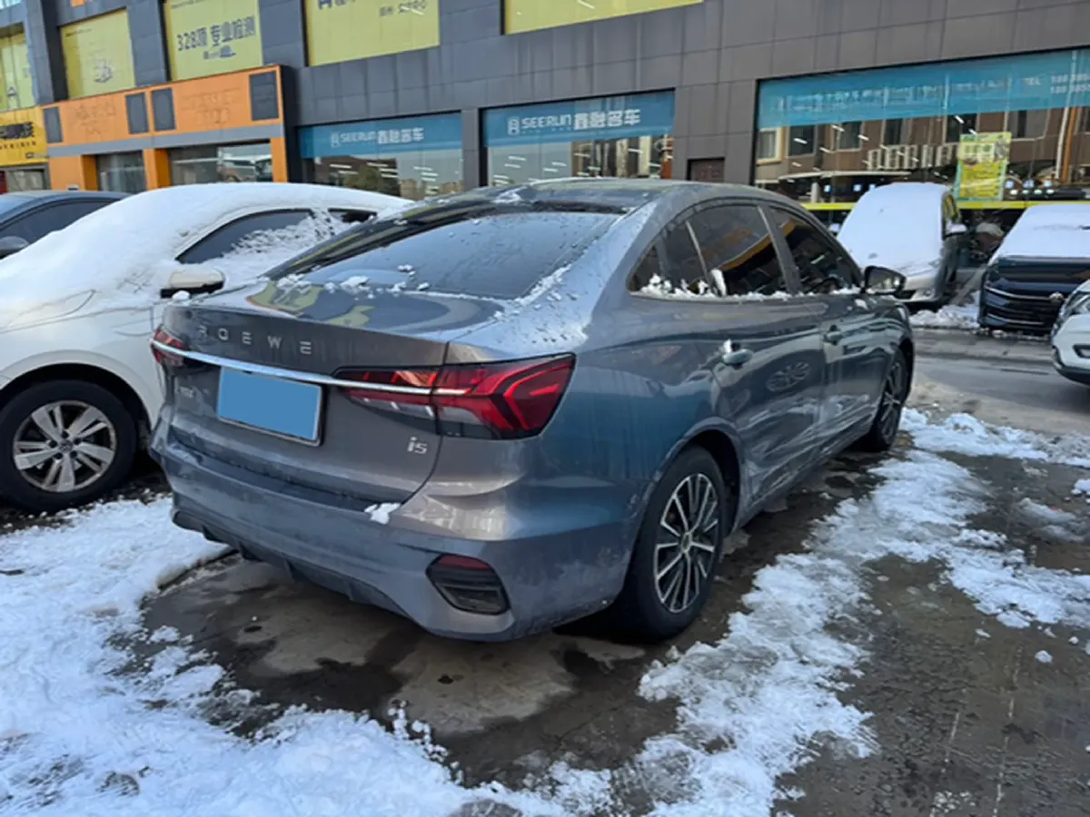 2021 Roewe i5 1.5L 120HP L4 CVT,autocango,china used car exporter,china ev exporter,chinese used car exporter,chinese used ev exporter