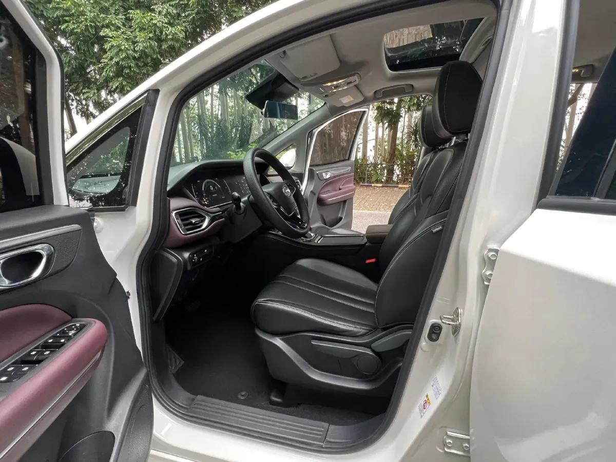 2021 GAC Trumpchi M6 1.5T 169HP L4 7DCT,autocango,china used car exporter,china ev exporter,chinese used car exporter,chinese used ev exporter