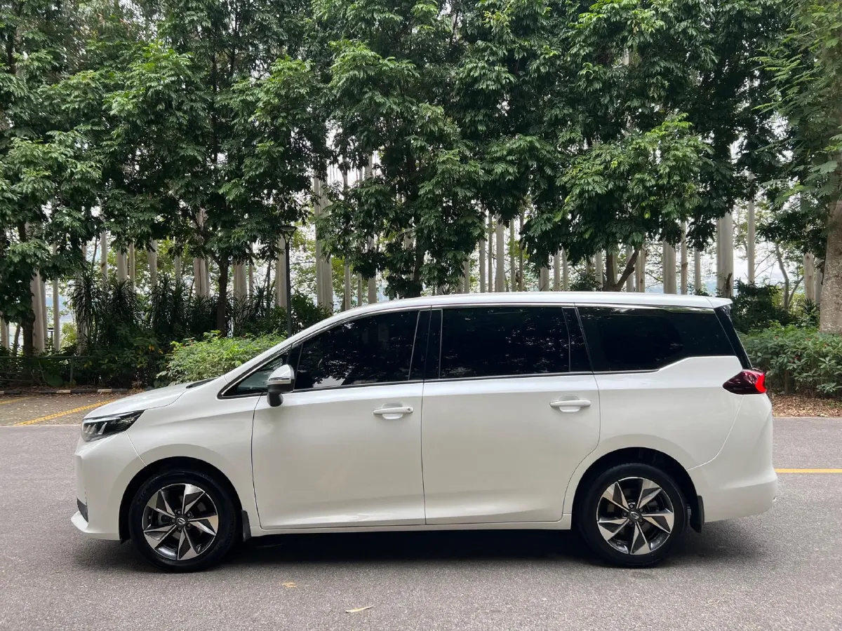 2021 GAC Trumpchi M6 1.5T 169HP L4 7DCT,autocango,china used car exporter,china ev exporter,chinese used car exporter,chinese used ev exporter