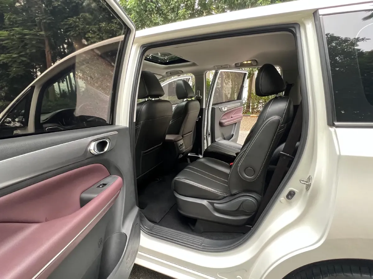 2021 GAC Trumpchi M6 1.5T 169HP L4 7DCT,autocango,china used car exporter,china ev exporter,chinese used car exporter,chinese used ev exporter