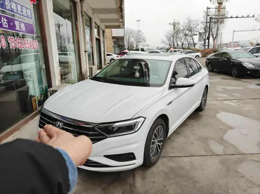 2021 Volkswagen Sagitar 1.4T 150HP L4 7DCT