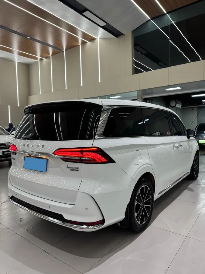 2021 Roewe iMAX8 2.0T 234HP L4 8AT,autocango,china used car exporter,china ev exporter,chinese used car exporter,chinese used ev exporter