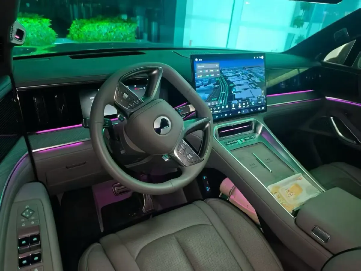 2025 Denza DenzaN9 2.0T 207HP L4 E-CVT PHEV,autocango,china used car exporter,china ev exporter,chinese used car exporter,chinese used ev exporter