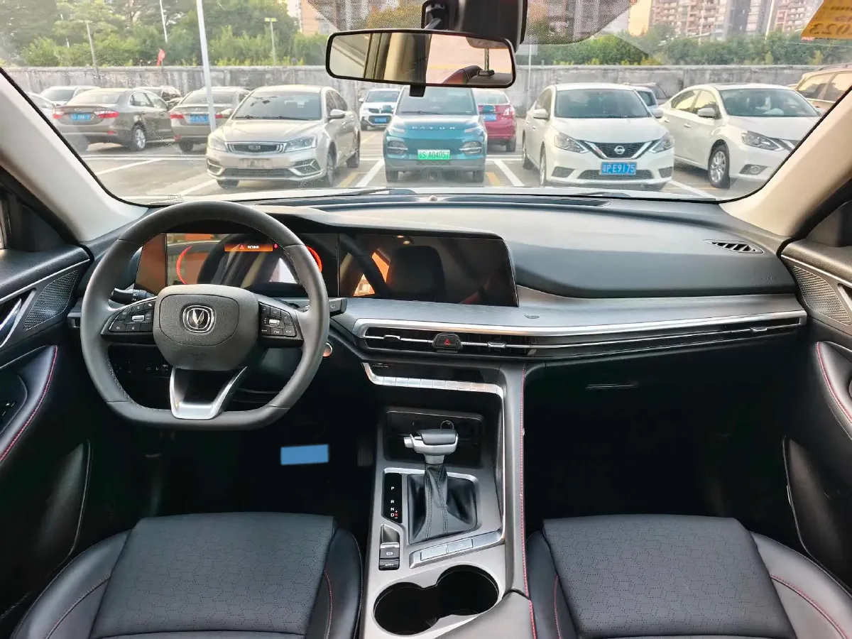 2021 ChangAn CS35 Plus 1.4T 160HP L4 7DCT,autocango,china used car exporter,china ev exporter,chinese used car exporter,chinese used ev exporter