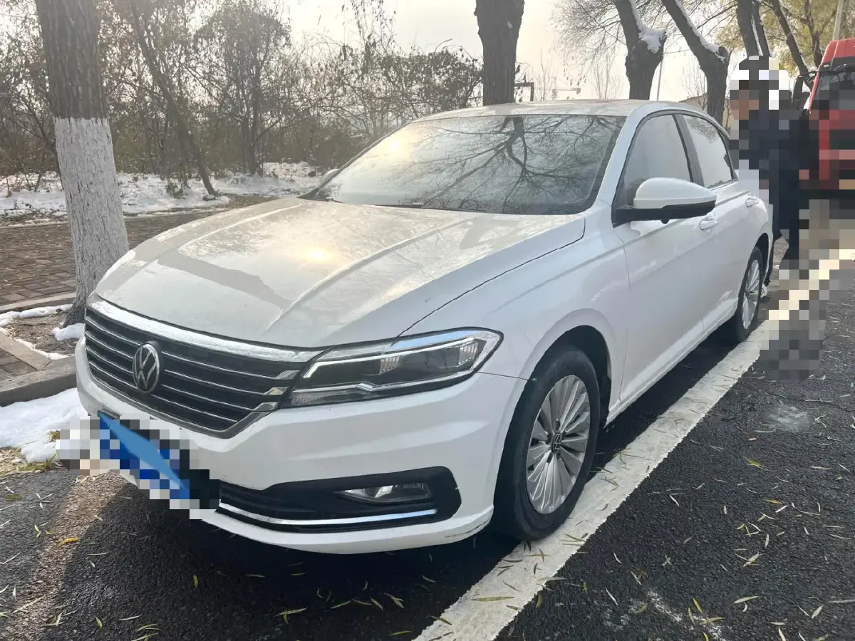 2022 Volkswagen Sagitar 1.2T 116HP L4 7DCT