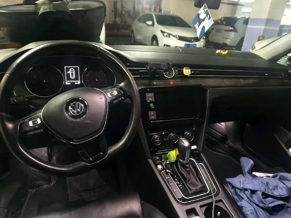 2019 Volkswagen Magotan 2.0T 186HP L4 7DCT,autocango,china used car exporter,china ev exporter,chinese used car exporter,chinese used ev exporter