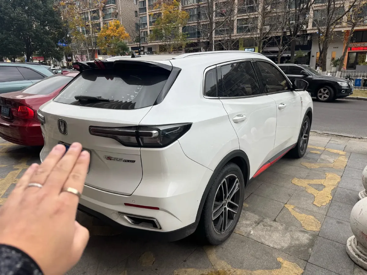 2022 ChangAn CS55 Plus 1.5T 188HP L4 7DCT,autocango,china used car exporter,china ev exporter,chinese used car exporter,chinese used ev exporter