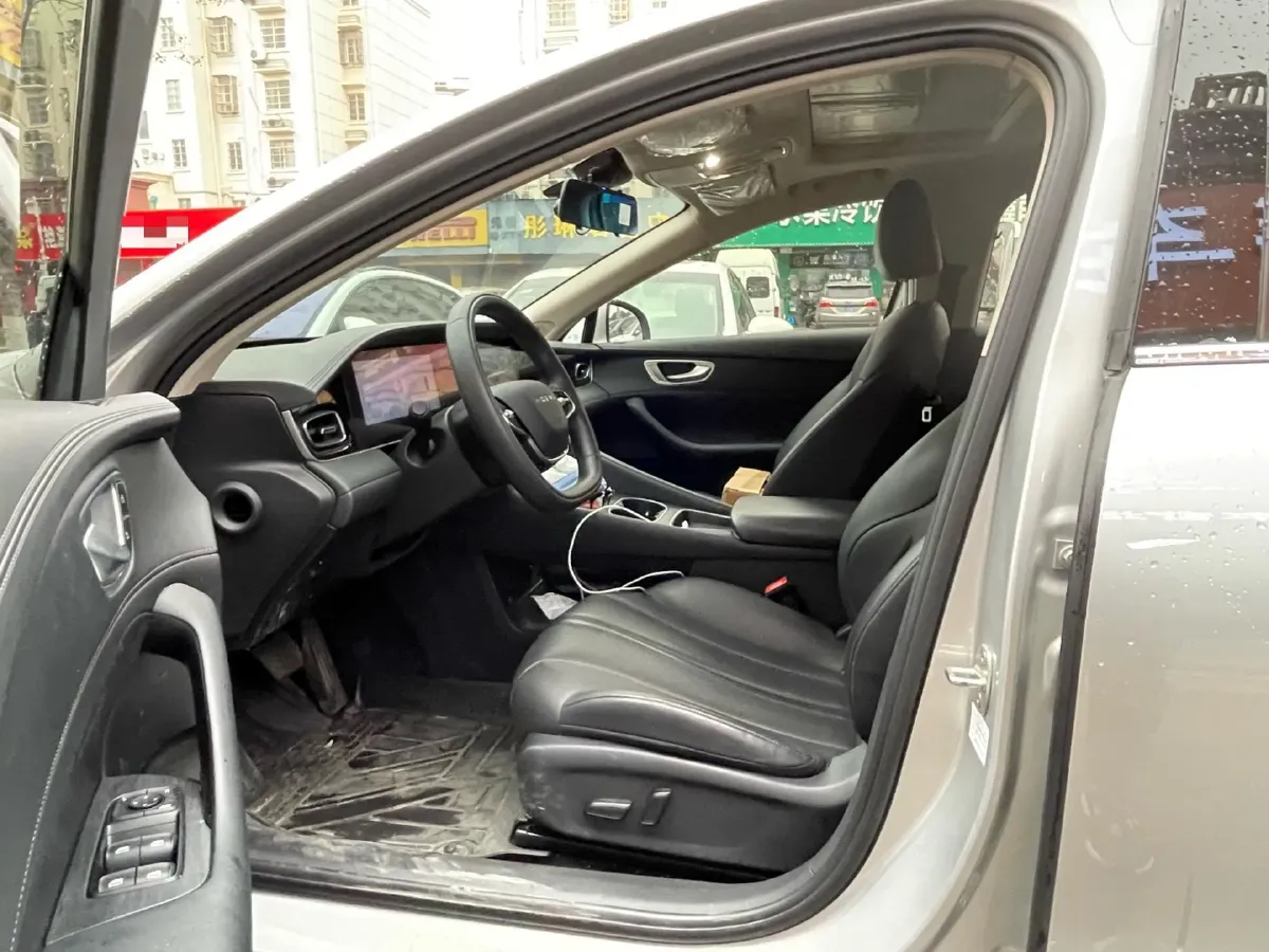 2025 Roewe D7 1.5L 112HP L4 1DHT PHEV 19.7KWH,autocango,china used car exporter,china ev exporter,chinese used car exporter,chinese used ev exporter