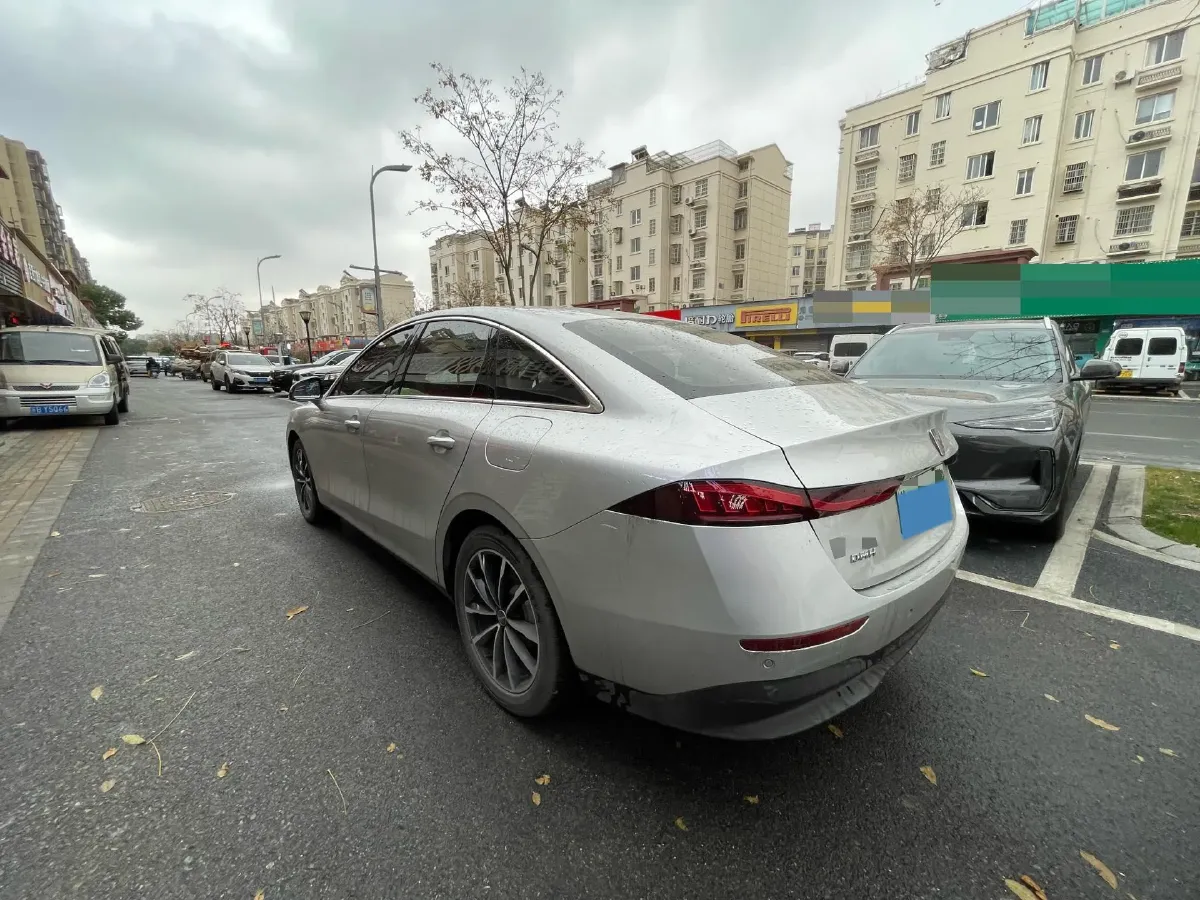 2025 Roewe D7 1.5L 112HP L4 1DHT PHEV 19.7KWH,autocango,china used car exporter,china ev exporter,chinese used car exporter,chinese used ev exporter