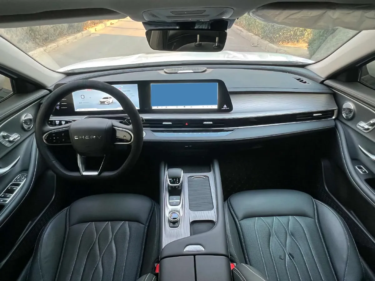 2025 Chery Arrizo 8 1.6T 197HP L4 7DCT,autocango,china used car exporter,china ev exporter,chinese used car exporter,chinese used ev exporter