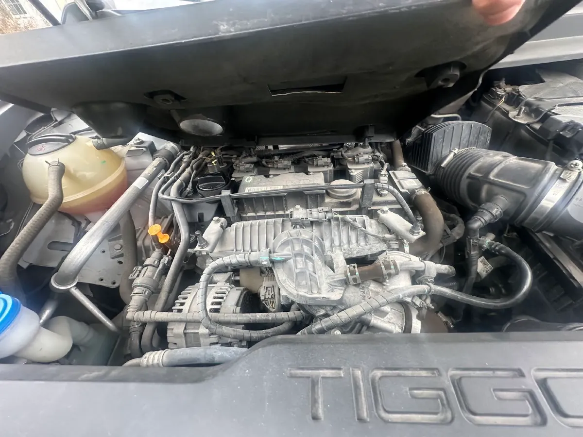 2021 Chery Tiggo 8 Plus 1.6T 197HP L4 7DCT,autocango,china used car exporter,china ev exporter,chinese used car exporter,chinese used ev exporter