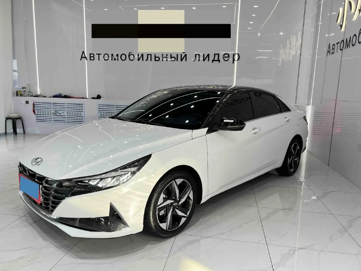 2022 Hyundai Elantra 1.5L 115HP L4 CVT