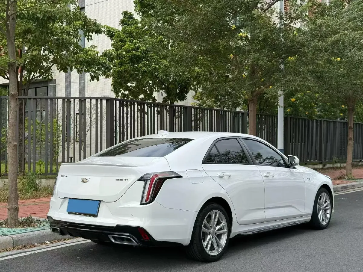 2021 Cadillac CT4 2.0T 237HP L4 8AT,autocango,china used car exporter,china ev exporter,chinese used car exporter,chinese used ev exporter