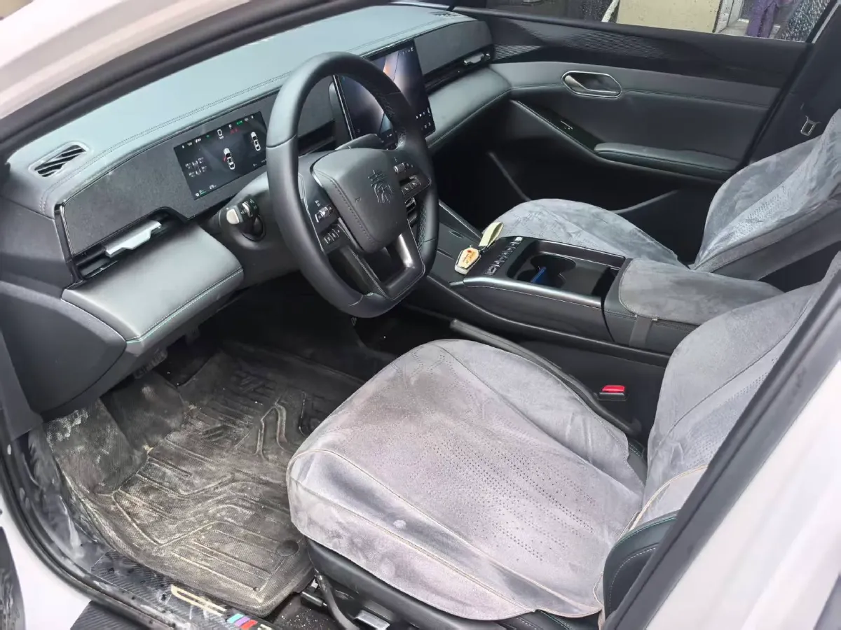 2025 BYD QinL BEV,autocango,china used car exporter,china ev exporter,chinese used car exporter,chinese used ev exporter