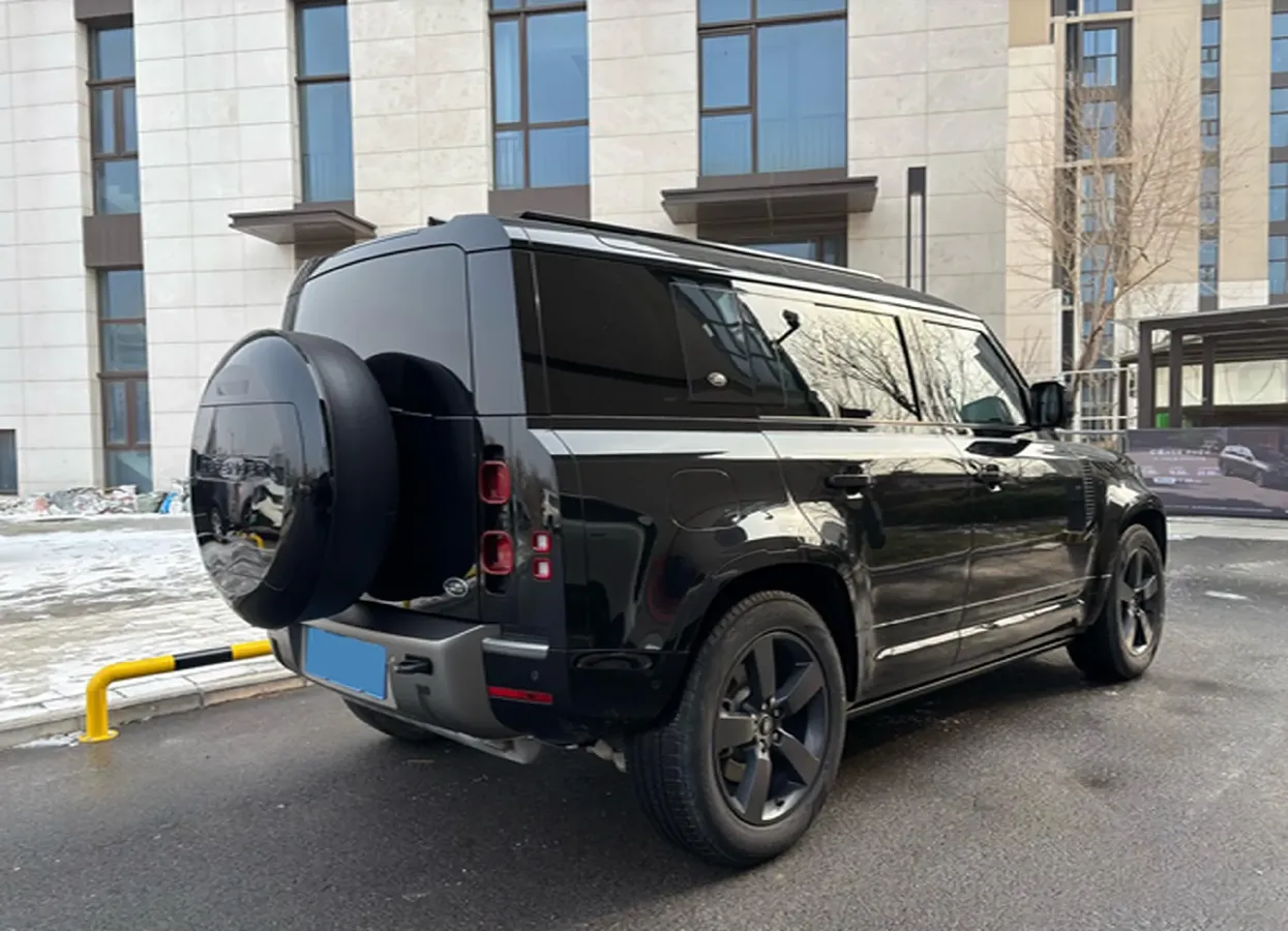 2024 Land Rover Defender 3.0T 400HP L6 8AT,autocango,china used car exporter,china ev exporter,chinese used car exporter,chinese used ev exporter
