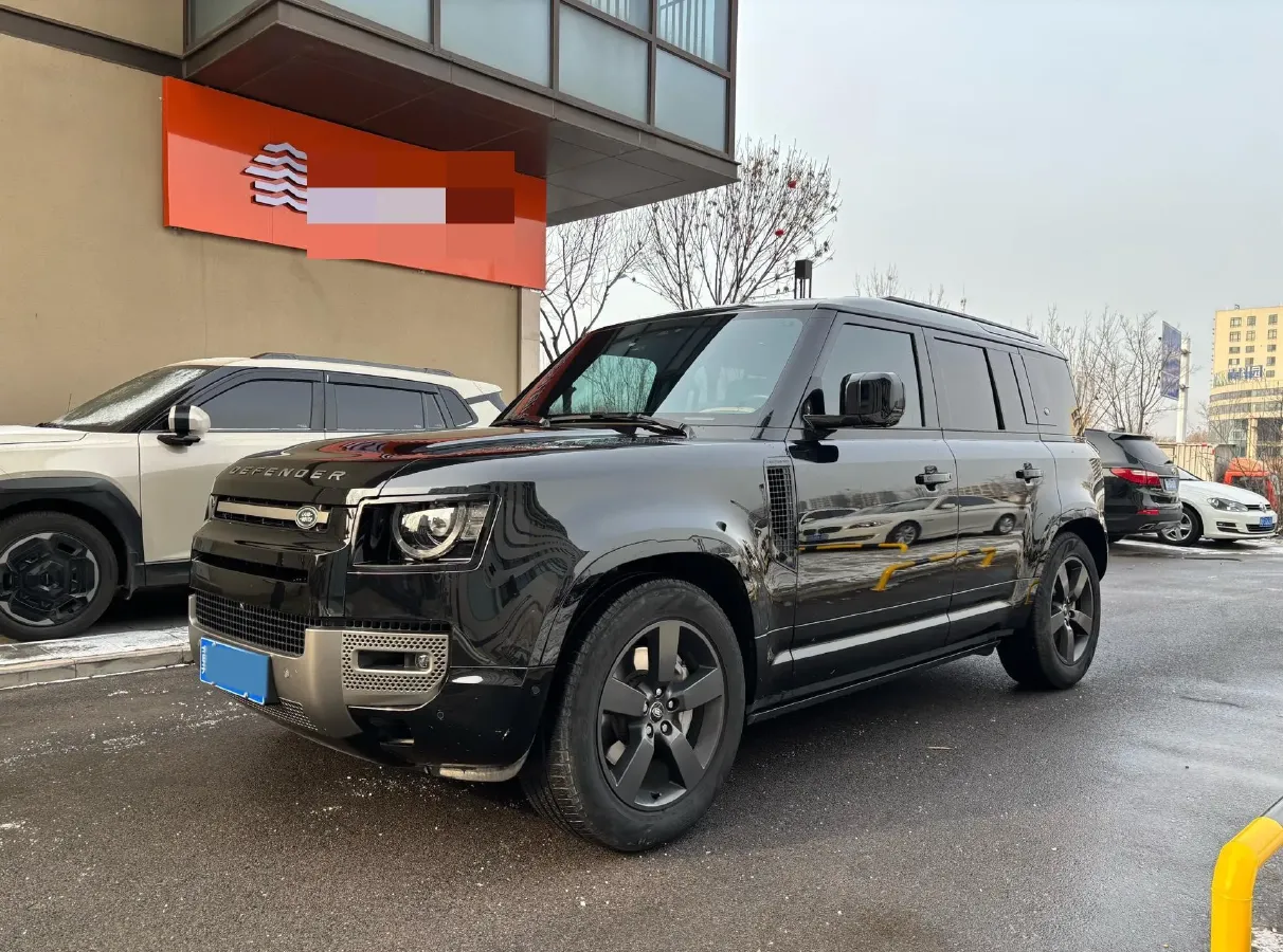 2024 Land Rover Defender 3.0T 400HP L6 8AT,autocango,china used car exporter,china ev exporter,chinese used car exporter,chinese used ev exporter