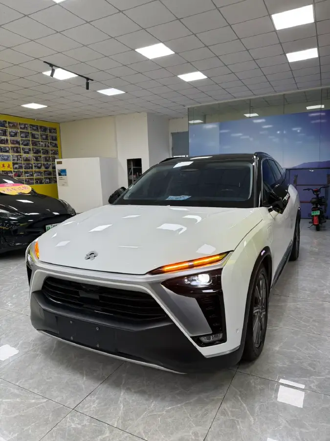 2022 NIO ES8 BEV 75KWH