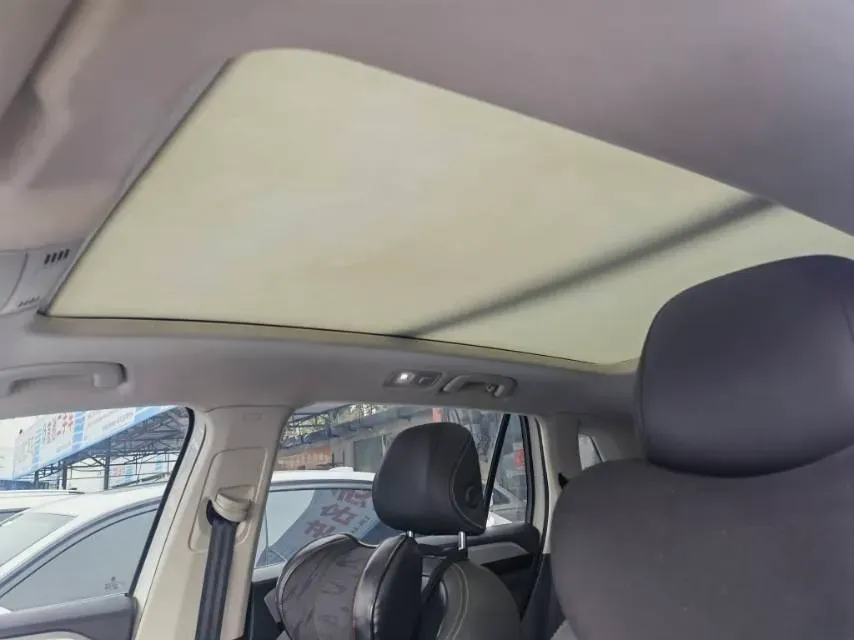 2019 Jeep Cherokee 2.0T 234HP L4 9AT,autocango,china used car exporter,china ev exporter,chinese used car exporter,chinese used ev exporter