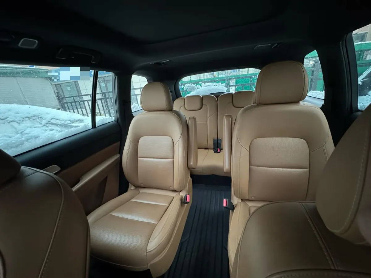 2021 Li ONE Range Extended 131HP REEV 40.5KWH,autocango,china used car exporter,china ev exporter,chinese used car exporter,chinese used ev exporter