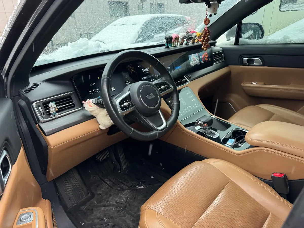 2021 Li ONE Range Extended 131HP REEV 40.5KWH,autocango,china used car exporter,china ev exporter,chinese used car exporter,chinese used ev exporter