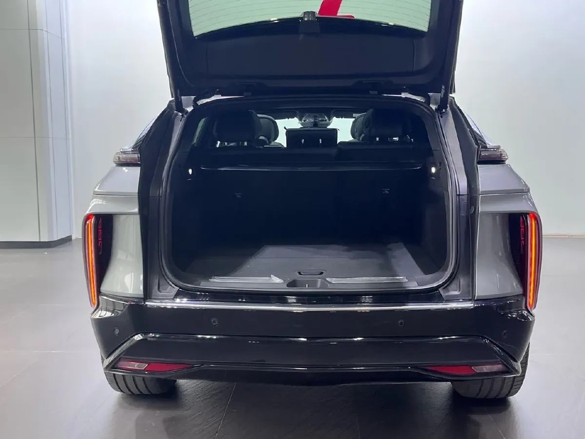 2022 Cadillac CT6 2.0T 237HP L4 10AT,autocango,china used car exporter,china ev exporter,chinese used car exporter,chinese used ev exporter