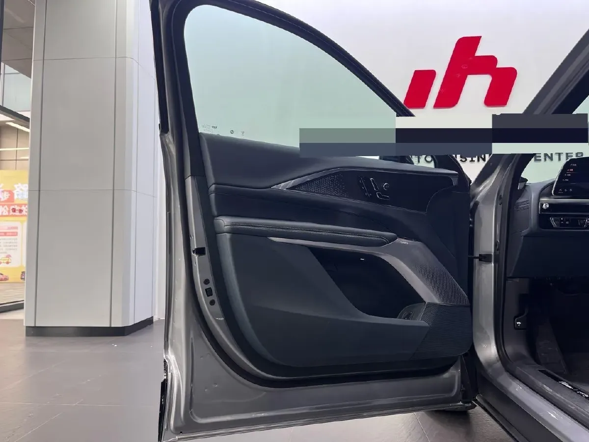 2022 Cadillac CT6 2.0T 237HP L4 10AT,autocango,china used car exporter,china ev exporter,chinese used car exporter,chinese used ev exporter