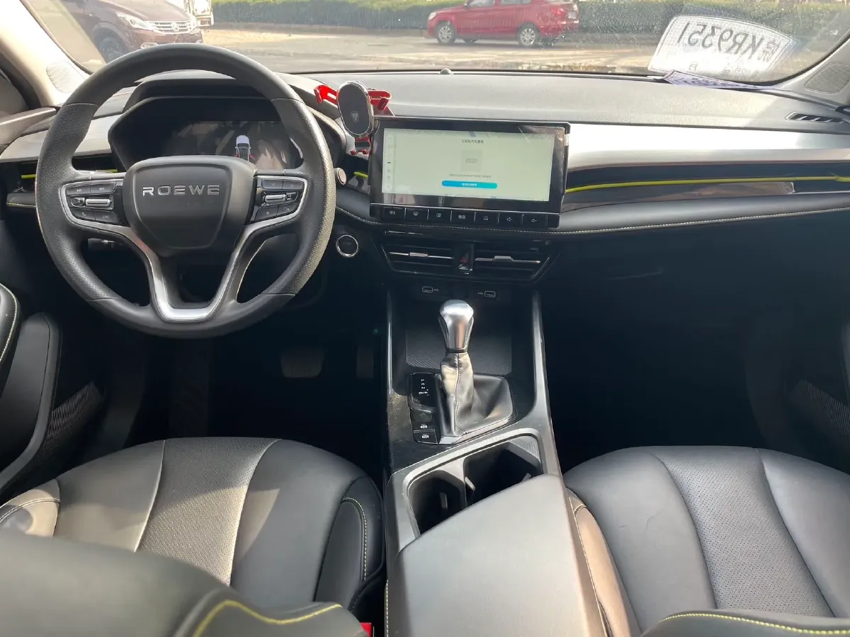 2021 Roewe i5 1.5L 120HP L4 CVT,autocango,china used car exporter,china ev exporter,chinese used car exporter,chinese used ev exporter