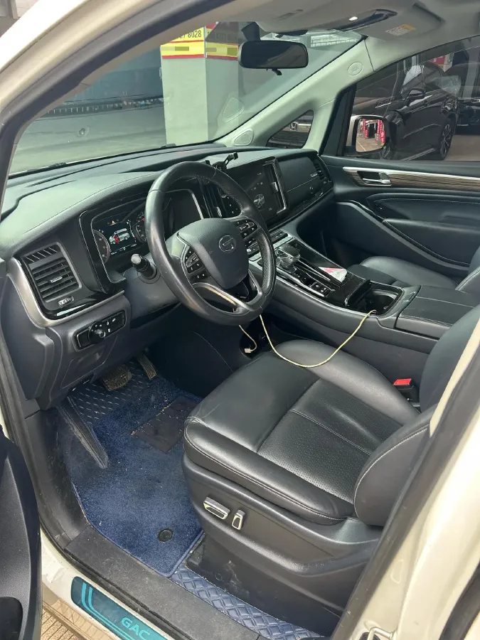 2021 GAC Trumpchi M8 2.0T 252HP L4 8AT,autocango,china used car exporter,china ev exporter,chinese used car exporter,chinese used ev exporter