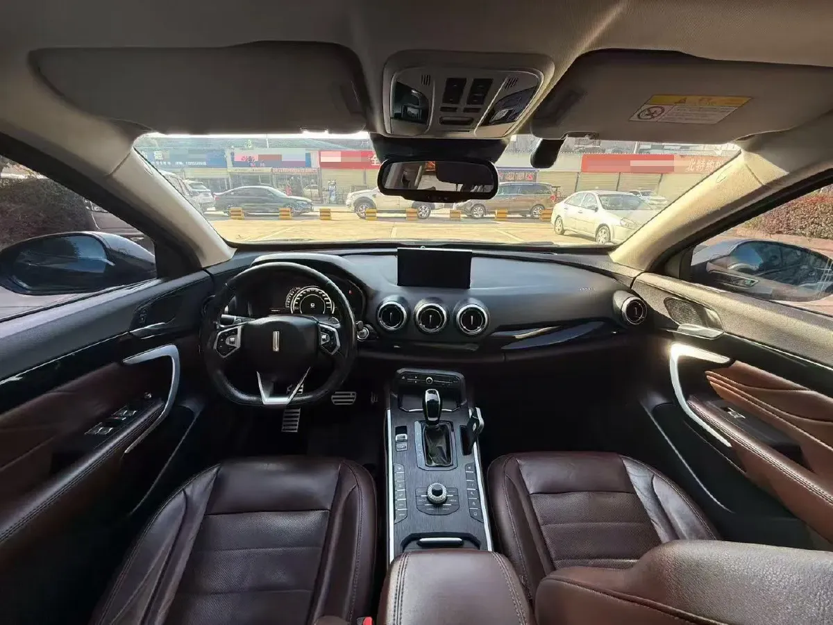 2017 WEY VV7 2.0T 234HP L4 7DCT,autocango,china used car exporter,china ev exporter,chinese used car exporter,chinese used ev exporter