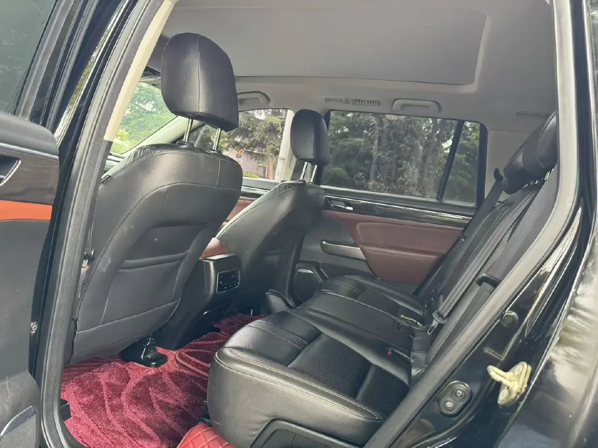 2017 GAC Trumpchi GS8 2.0T 201HP L4 6AT,autocango,china used car exporter,china ev exporter,chinese used car exporter,chinese used ev exporter