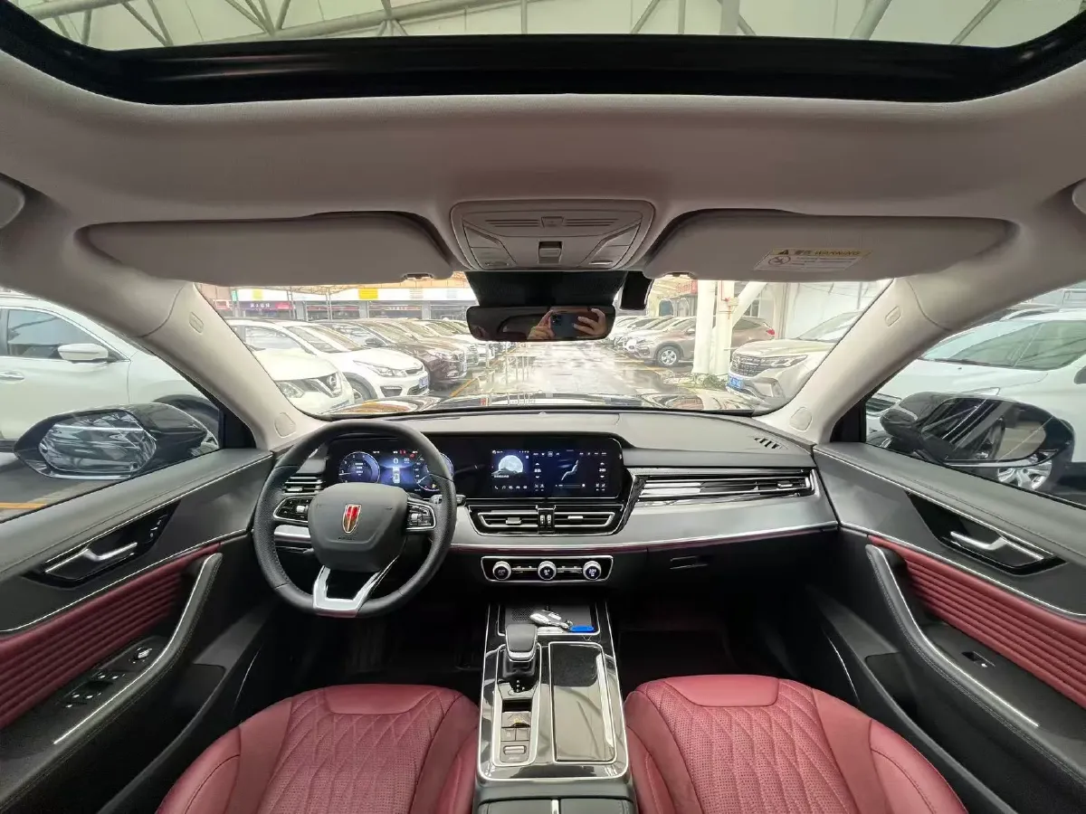 2023 HongQi HS5 2.0T 252HP L4 8AT,autocango,china used car exporter,china ev exporter,chinese used car exporter,chinese used ev exporter