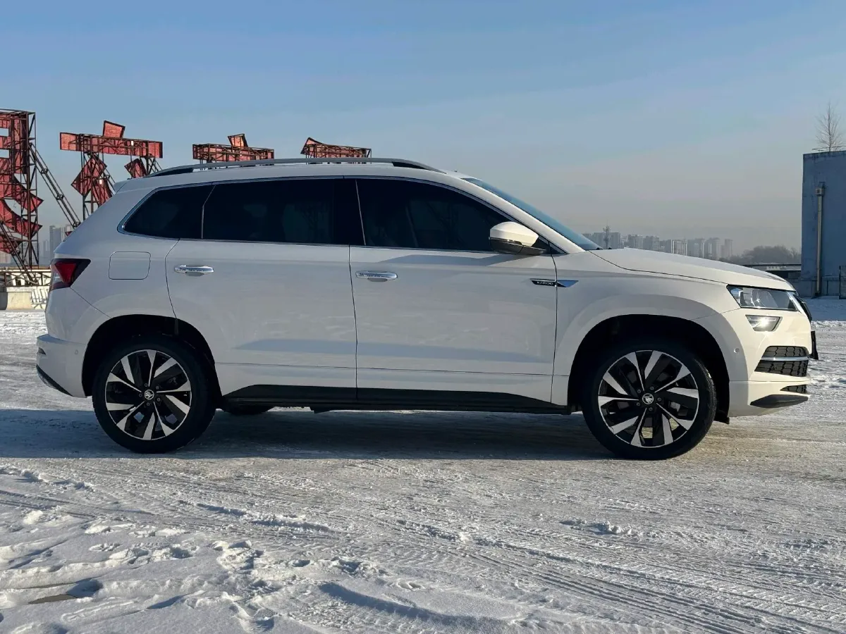 2022 Skoda Karoq 1.4T 150HP L4 7DCT,autocango,china used car exporter,china ev exporter,chinese used car exporter,chinese used ev exporter