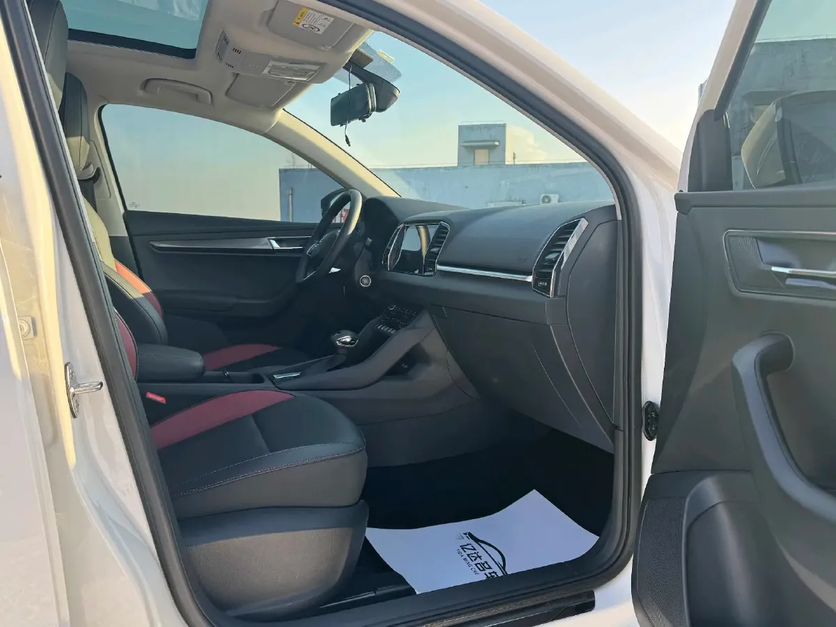 2022 Skoda Karoq 1.4T 150HP L4 7DCT,autocango,china used car exporter,china ev exporter,chinese used car exporter,chinese used ev exporter