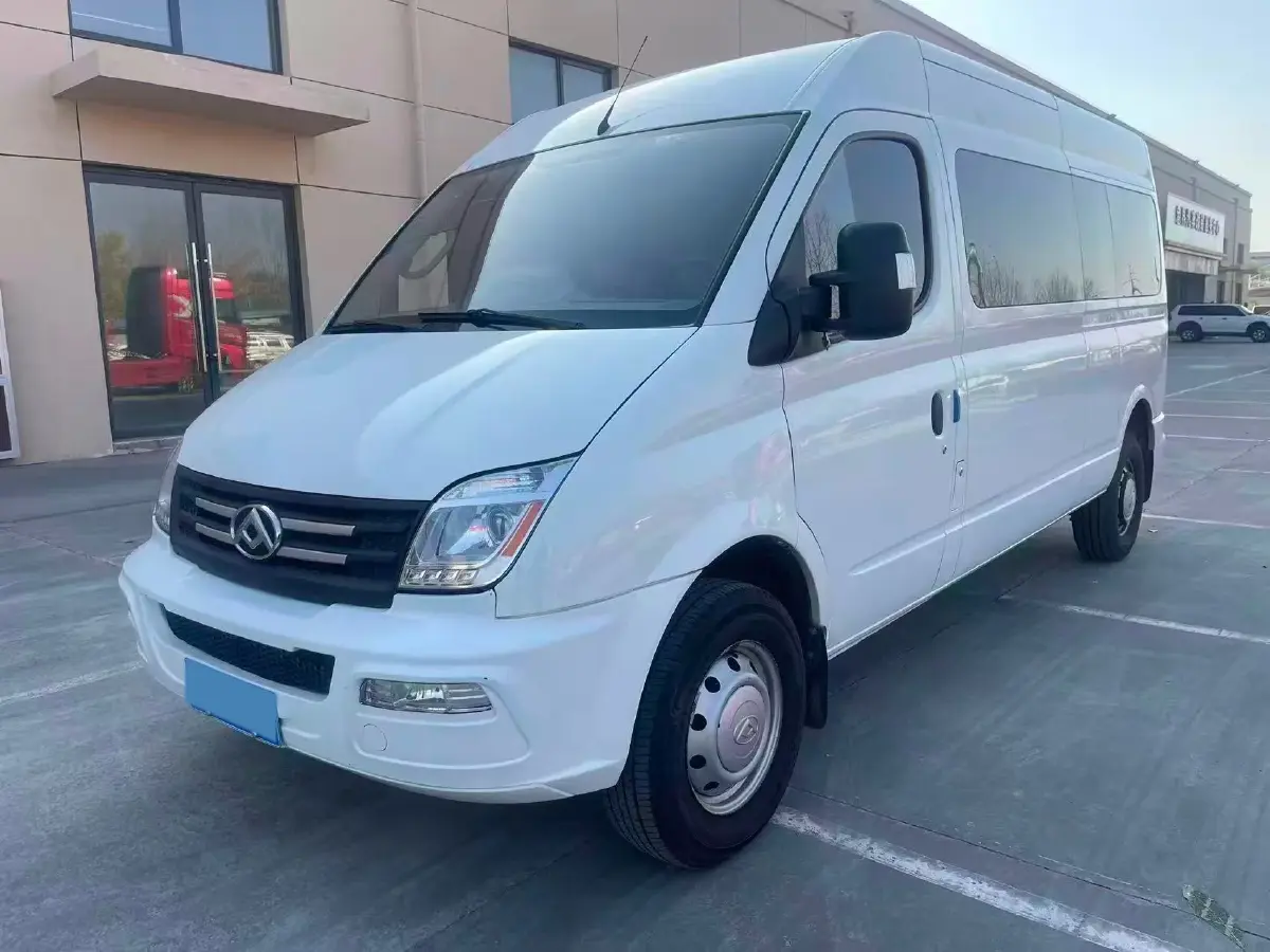 2021 MAXUS XinTu V80 2.0T 139HP L4 6MT